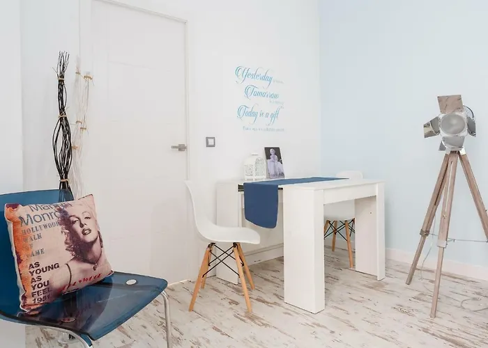 La Perla De La Caleta Cadix